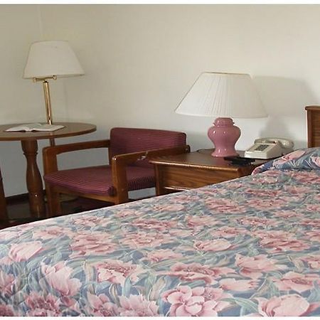Red Carpet Inn Hillsville Ruang foto